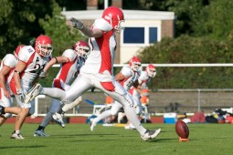 Kickoff: Cougars starten gegen Rebels